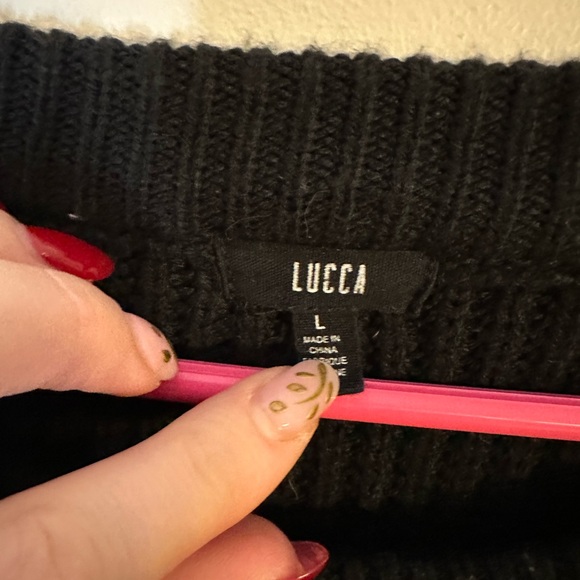 RARE- LUCCA COUTURE EMY FLORAL EMBROIDERED SWEATER - Picture 2 of 6